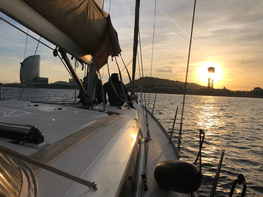 Barcelona: Midday or Sunset Sailing with Open Bar and Snacks - What the two-hour route feels like