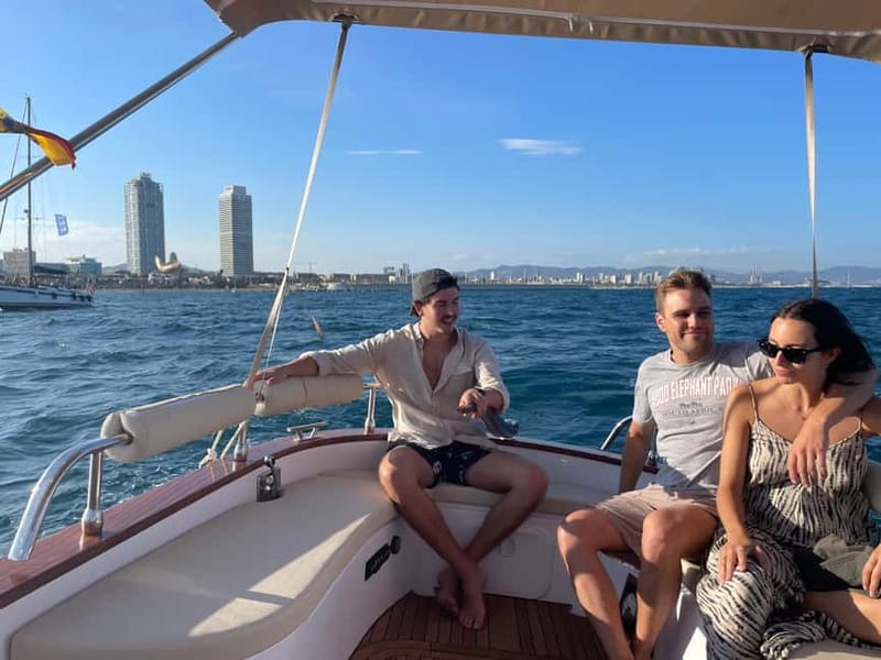 Barcelona: Private Classic Yacht Tour with Drinks - Drinks, music, and the food question