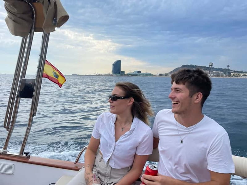 Barcelona: Private Classic Yacht Tour with Drinks - Who should book this Barcelona yacht tour?