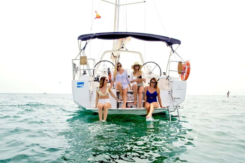 Barcelona: Private Sailing Trip with Drinks & Snacks (max 9) - Key points at a glance