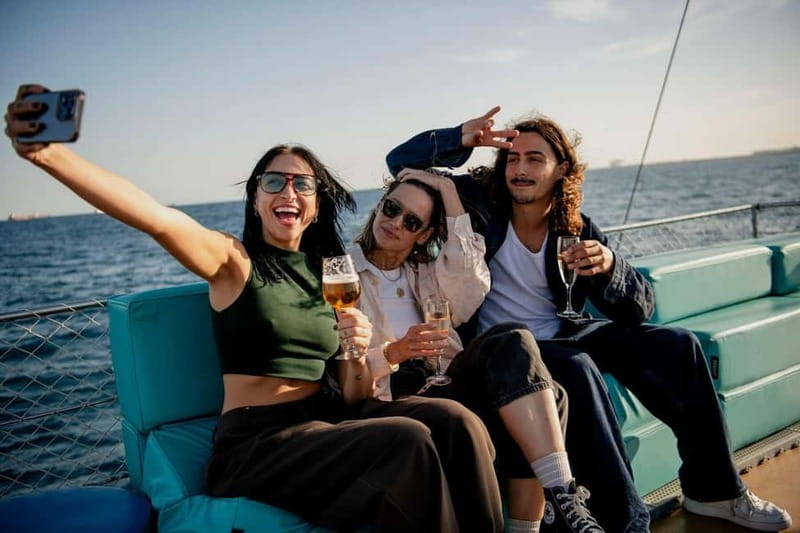 Barcelona Sailing Cruise - Romantic rides and group outings