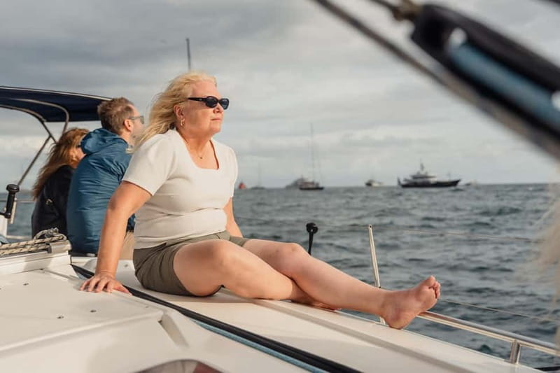 Barcelona: Sailing Tour with Young Local Captain & Drinks - Finding Dock 95 at Port Marina Vela