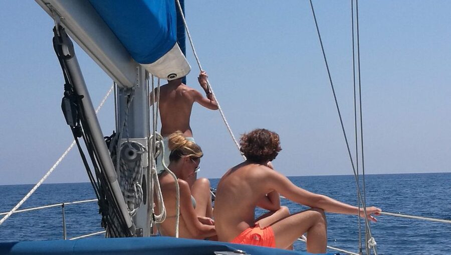 Barcelona: Sailing Trip with Drinks and Snacks - Key things to know before you book