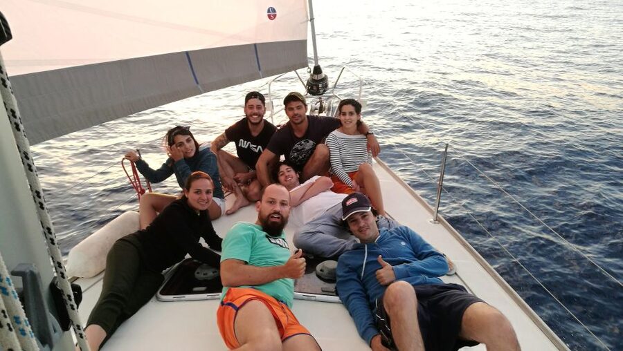 Barcelona: Sailing Trip with Drinks and Snacks - Weather, clothing, and comfort