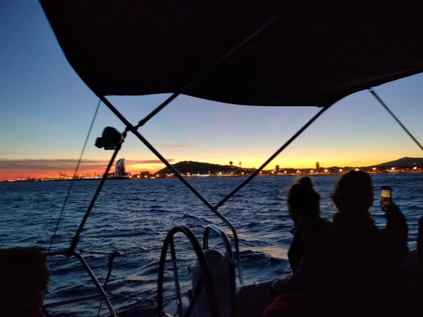 Barcelona: Sunset Cruise with Snacks and Drinks - What the two hours actually include