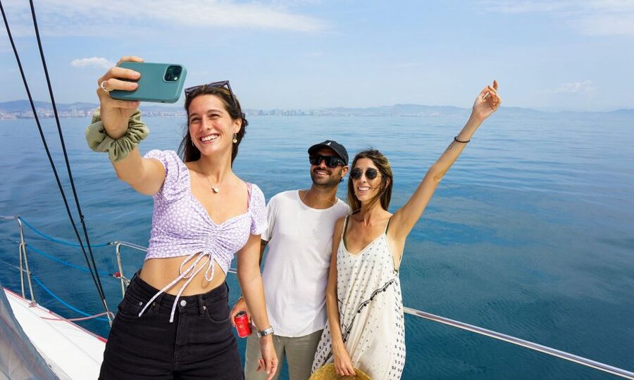 Barcelona: Sunset or Day Catamaran Cruise with Tapa & Drink - Key things to know before you sail