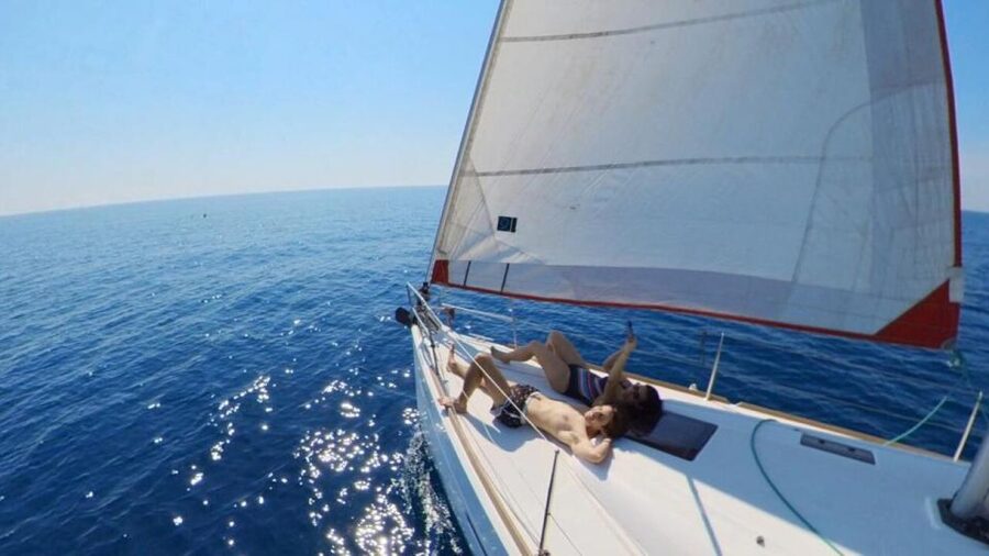 Barcelona: Sunset Sailing Experience with Snacks and Cava - Booking Flexibility and Practical Value