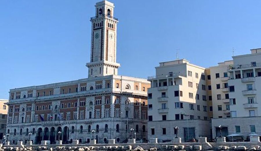 Bari by boat: admire the city from the sea with Aperitivo - Who should book this Bari boat trip
