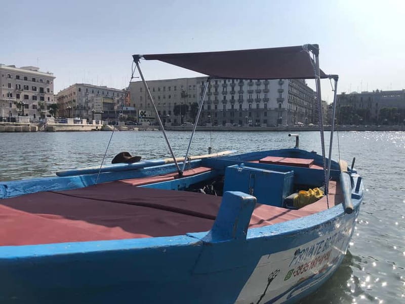Bari:Private Boat Trip over "Gozzovigliando", fishermen boat - Who will enjoy this Bari boat trip most