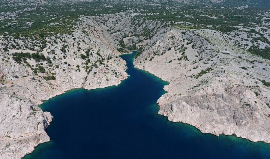 Baška: Rab Island and Zavratnica Fjord Boat Tour with Lunch - What the boat ride is really like