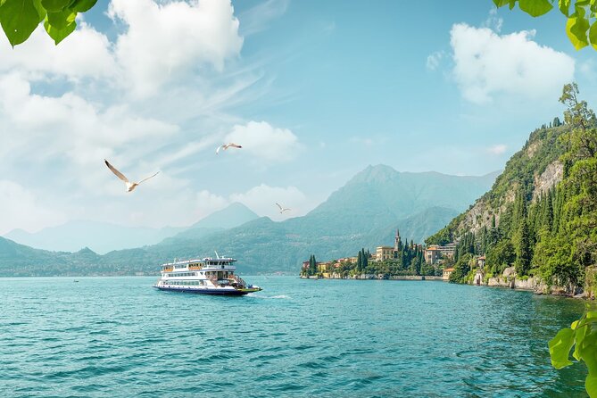 Bellagio & Varenna: Small Group Tour from Milan with Boat Cruise - The boat ride past Lake Como villas