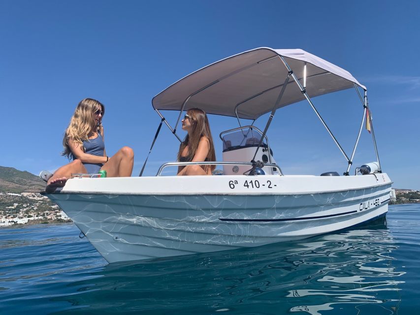 Benalmádena: Costa del Sol License-Free Boat Rental - Staff, boat condition, and safety