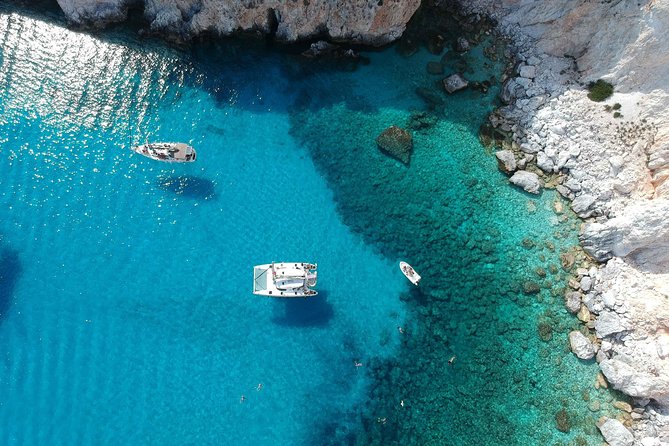 Best of Milos and Poliegos Catamaran snorkelling Cruise with BBQ - Kalogries and the western coast