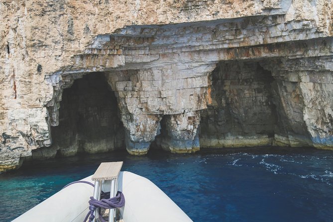 Blue Cave & 6 Islands Speedboat Tour From Split or Podstrana - The Limestone Caves and Stiniva Cove