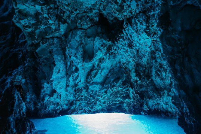 Blue Cave Small-Group Boat Tour from Dubrovnik - Drinks are included, but snacks are not