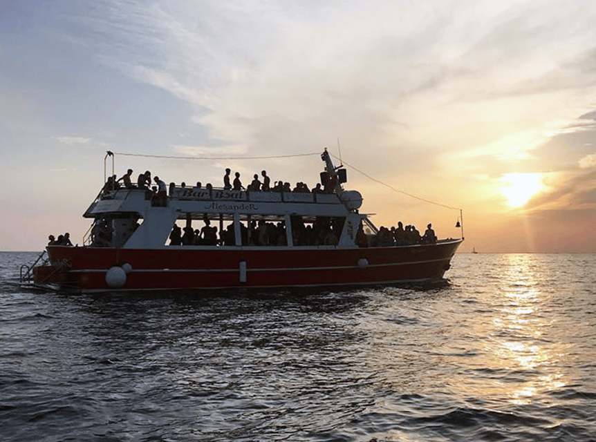 Boat Party al Tramonto nelle acque del Salento con Drink - Dress, comfort, and what to pack