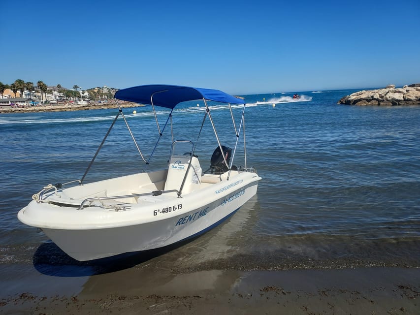 Boat rental without a license in Malaga city for 1-6 people. - Group size changes the price and the mood