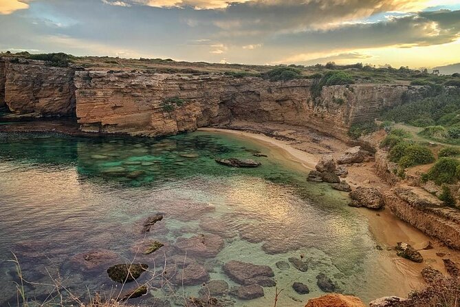 Boat tour in Pillirina, sea caves and Ortigia and prosecco - Why this two-hour boat ride works well