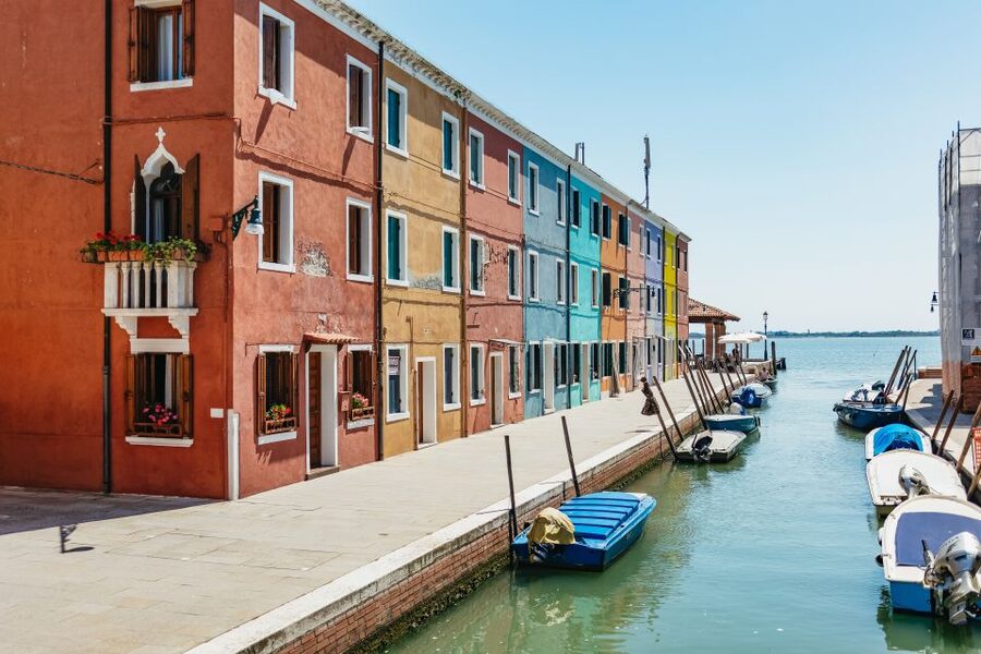 Boat Trip: Glimpse of Murano, Torcello & Burano Islands - Murano: glass, furnaces, and shopping pressure