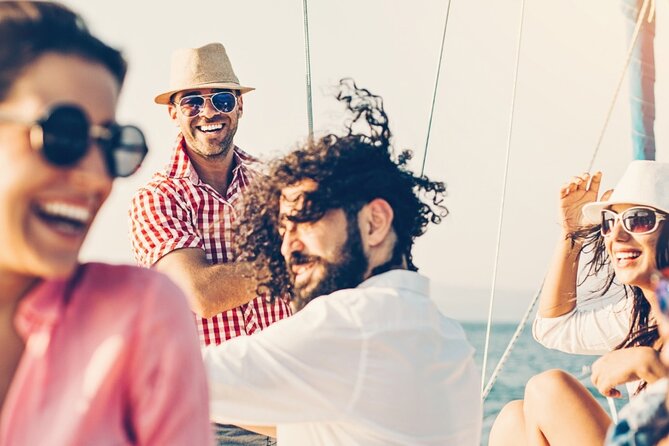 Bosphorus Evening Cruise: Dinner, Live Shows & Private Table - A lively night on the Bosphorus
