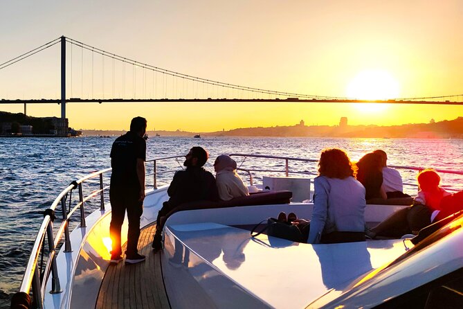 Bosphorus Sunset: An Enchanting Yacht Cruise in Istanbul - The Asian shore: Kanlıca, Beylerbeyi, and Üsküdar