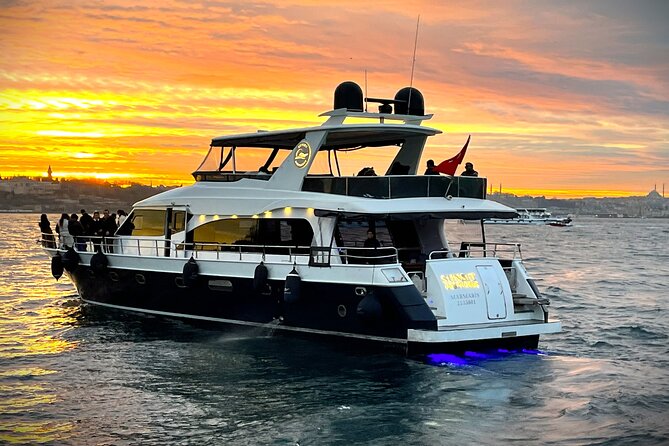 Bosphorus Sunset: An Enchanting Yacht Cruise in Istanbul - The European shore: Dolmabahçe to Rumeli Fortress