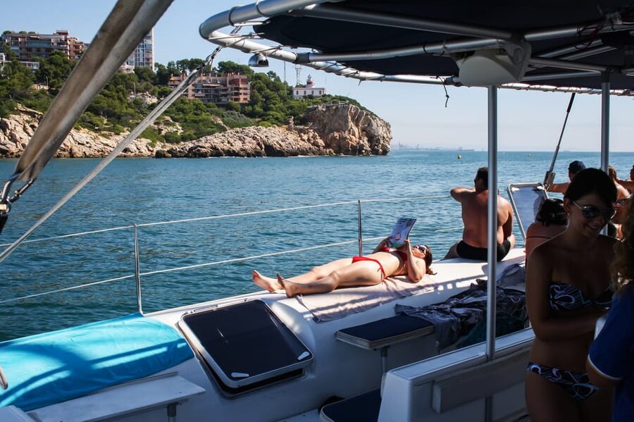 Cambrils: Costa Daurada Sail Catamaran Cruise - What to bring to the Cambrils dock
