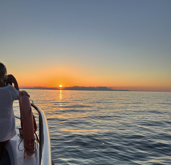Chania Town: Glass-Bottom Boat Cruise to Thodorou & Lazareta - Who Will Enjoy This Boat Trip Most?