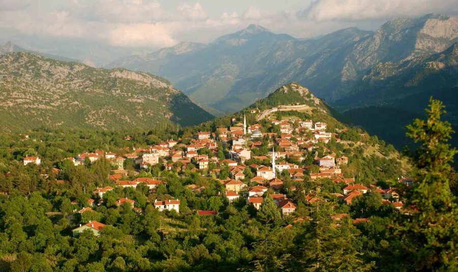 City of Side: Altinbesik Cave & Ormana Tour w/ Boat & Lunch - Sarihacilar, the Silk Road village
