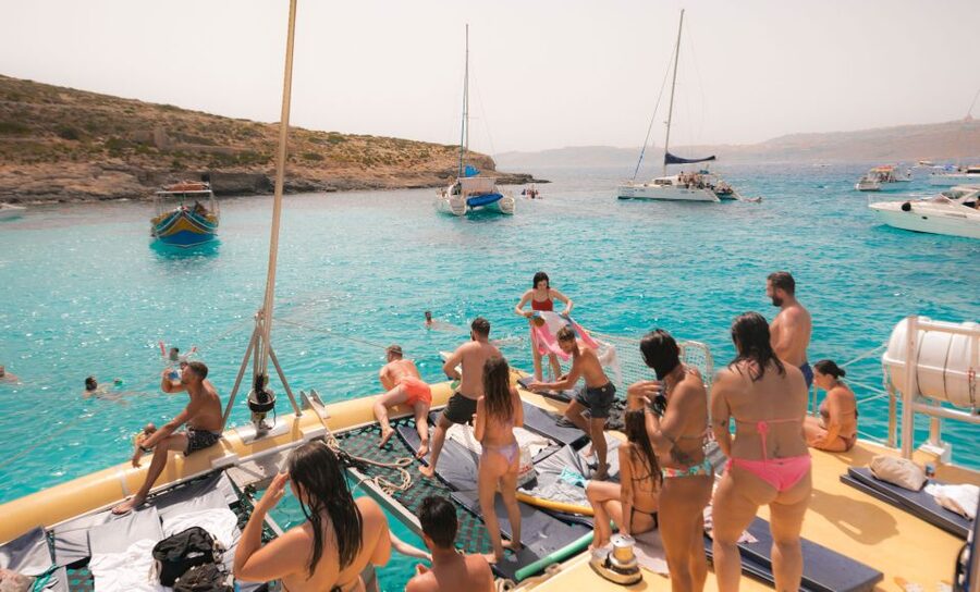 Comino: Blue Lagoon Catamaran Cruise with Lunch and Open Bar - When the quiet cruise becomes a boat party