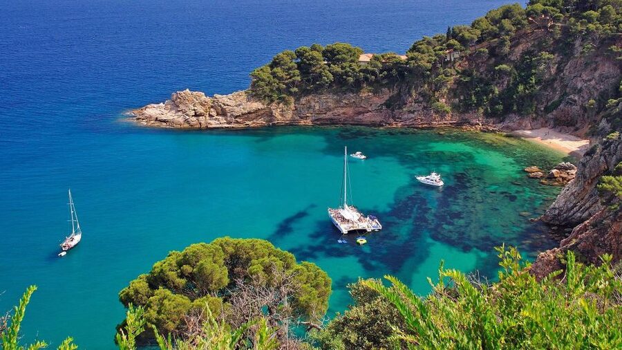 Costa Brava: Boat Ride and Tossa Visit with Hotel Pickup - The boat ride toward Tossa de Mar