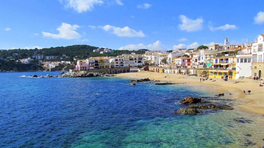 Costa Brava: Boat Ride and Tossa Visit with Hotel Pickup - Useful planning advice for the morning