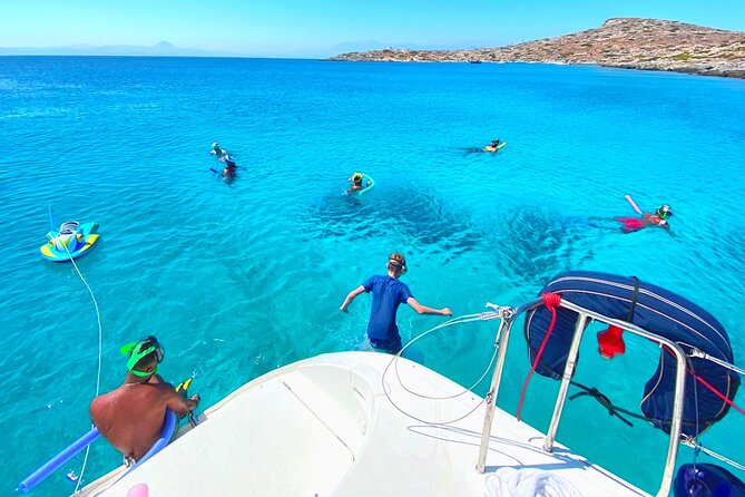 Dia Island Catamaran – Premium Lunch, Open Bar, Small Group - What the $181.41 price really buys