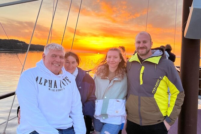 Dolphin Watching & Sunset Boat Tour With Dinner and Drinks - What the three-hour evening cruise is really like