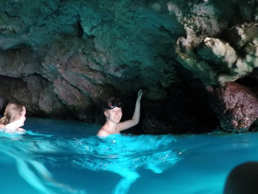 Dubrovnik: Blue Cave & Sunj Beach Boat Tour with Drinks - Why this four-hour trip works well from Dubrovnik