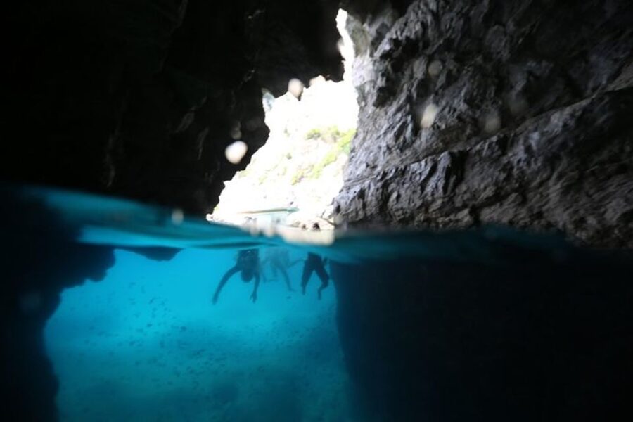Dubrovnik: Blue Cave & Sunj Beach Boat Tour with Drinks - Boarding near Dubrovnik’s bus station