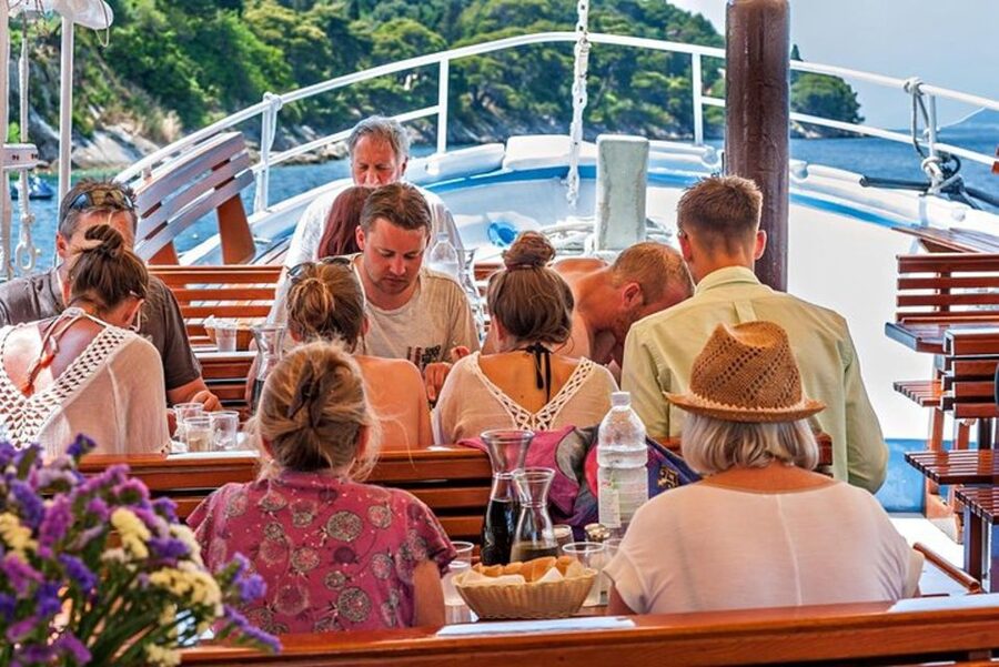Dubrovnik: Elaphite Islands Cruise with Drinks/Lunch Options - Is $53 good value?