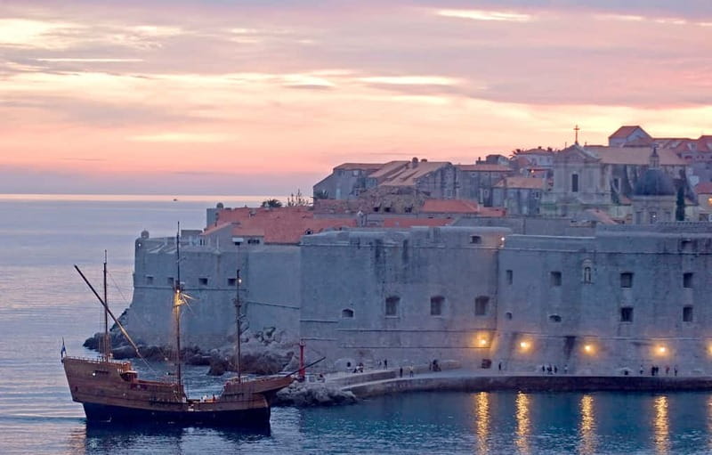 Dubrovnik: Panoramic Sunset Cruise-Karaka Ship (Adult Only) - Who will enjoy this cruise most