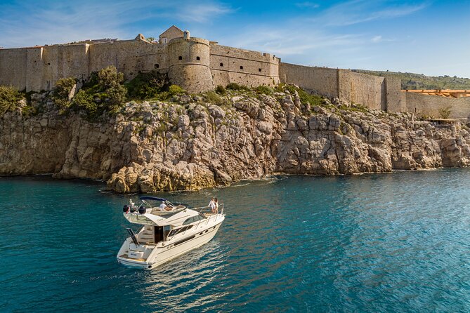 Dubrovnik: Private Boat Tours to Elaphite Islands - Šunj Beach: sand, pines, and a proper shore break