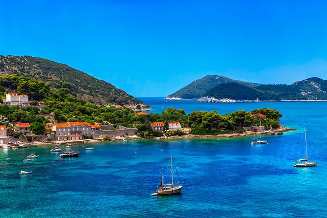 Dubrovnik: Private Boat Tours to Elaphite Islands - What the boats and crew add to the day