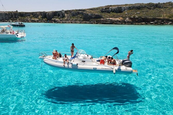 Favignana and Levanzo, Egadi islands tour by boat from Trapani - The day in brief