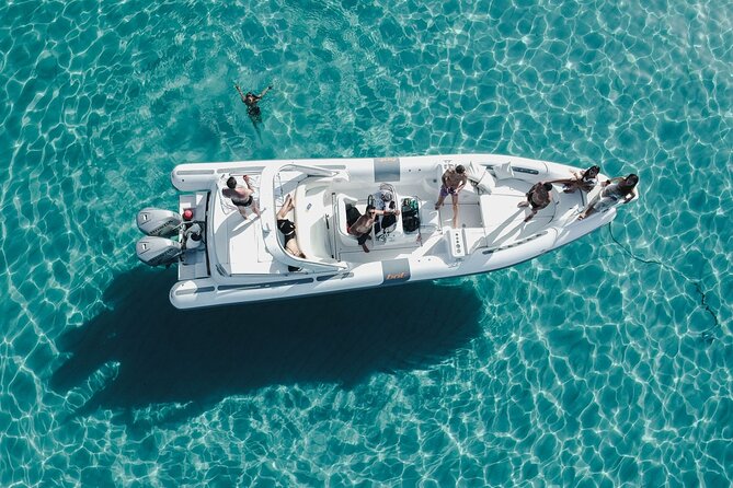 Favignana and Levanzo, Egadi islands tour by boat from Trapani - Why the 12-person boat matters