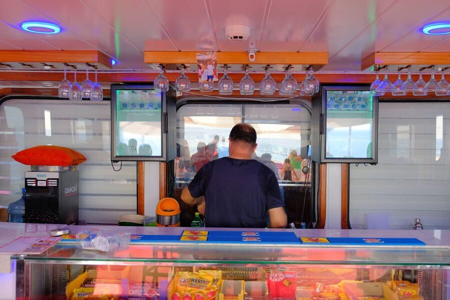 From Alanya: Boat Tour with Unlimited Soft Drinks and Lunch - Who should book this Alanya boat tour?