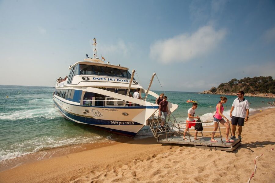 From Barcelona: Costa Brava Day Tour with Boat Trip - Tossa de Mar, medieval walls and a fishing quarter