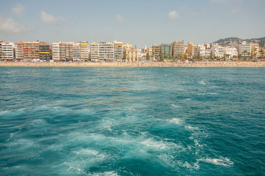 From Barcelona: Costa Brava Day Tour with Boat Trip - The return bus and the value of a full day