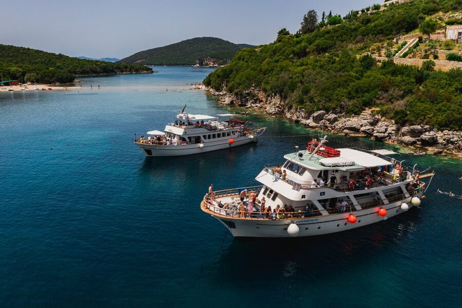 From Benitses/Lefkimmi: Blue Lagoon & Papanikolis Cruise - Syvota is the day’s best change of pace