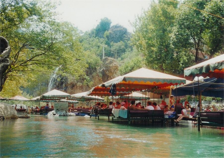 From City of Side: Alanya Guided Tour with Boat Trip & Lunch - The 1.5 hours of free time in Alanya