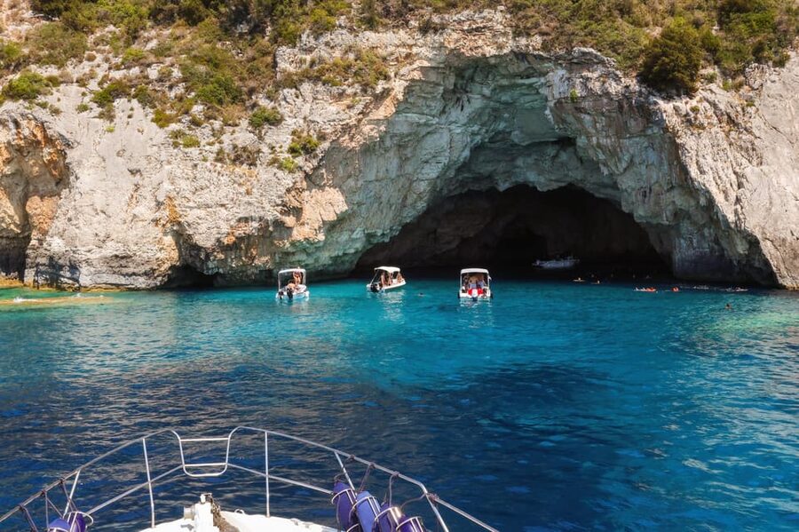 From Corfu: Luxury Yacht Cruise to Paxos and Antipaxos - Two hours to eat and wander in Gaios