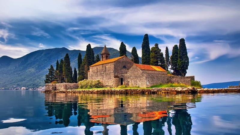 From Dubrovnik: Montenegro Day Trip with Boat Cruise - Guides and drivers shape the day