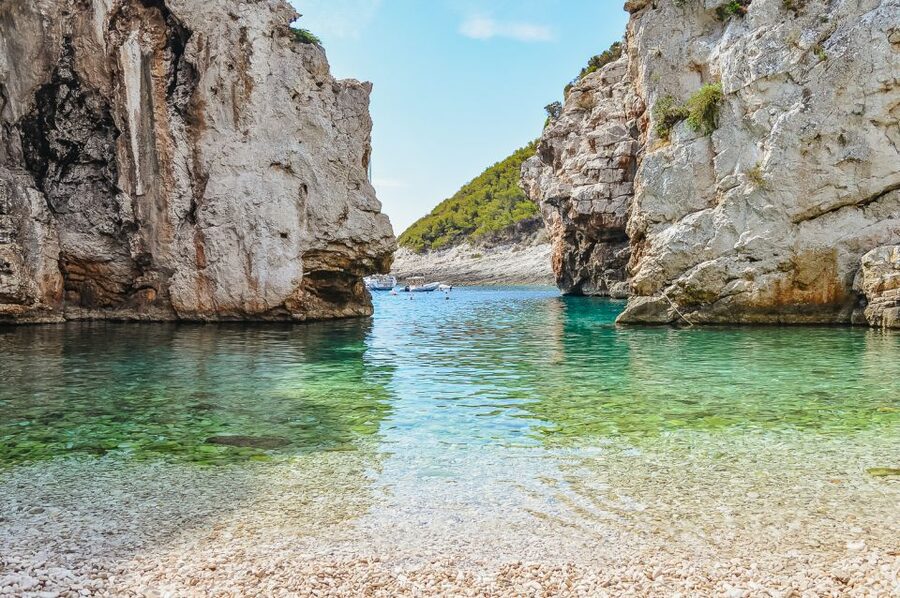 From Hvar: Vis Island and Blue Cave Speedboat Tour - Budikovac, Pritiscina, and the Blue Lagoon